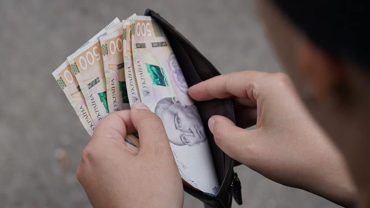 Які зарплати очікують працівників у великому бізнесі України